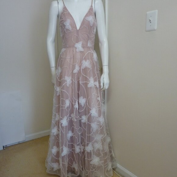 Josephine Sleeveless V-Neck 3D Maxi Dress - Picture 6 of 11